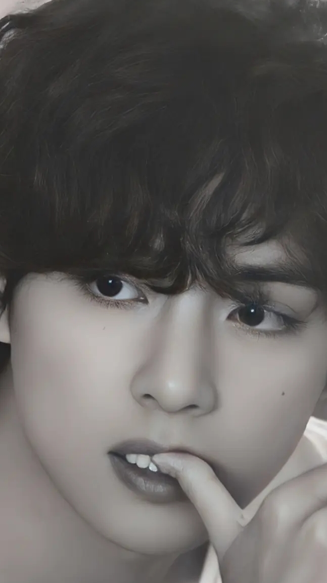 Ким Тэхён.Самый красивый,самый лучший,самый любимый...