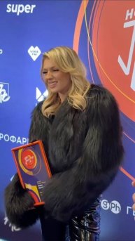 ❤️Люся Чеботина на «Новой песне года»
Талантливая певица стала лауреатом телефестиваля.