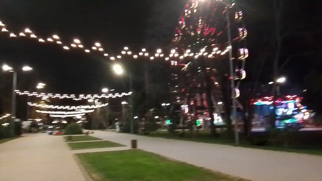 Колесо обозрения Парк в Анапе 2025