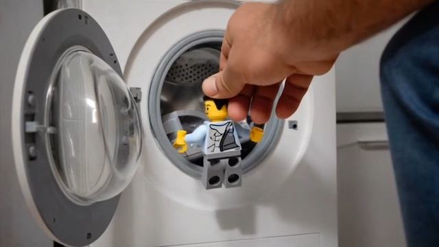 Видео про Лего | Лего человечек хулиганит | мультик Лего