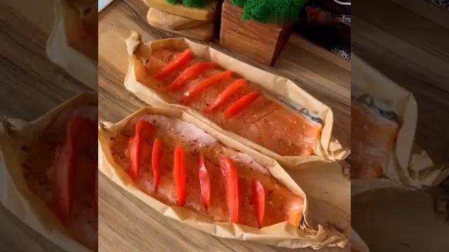 Рыба в духовке с помидорами и сыром