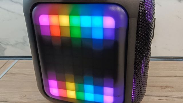 варианты подсветки портативной акустической системой SVEN PS-880