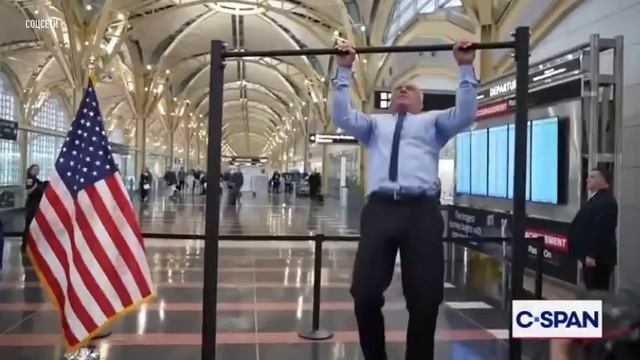 Кеннеди-младший одолел в подтягиваниях главу минтранса США