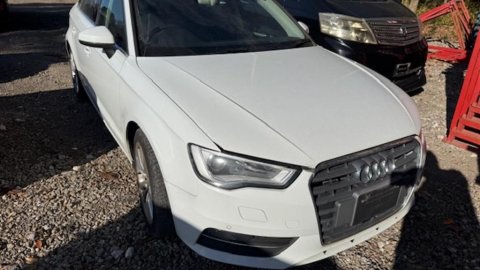 8VCJSF-WAUZZZ8V1EA174322