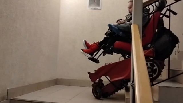 В МФЦ на ступенькоходе Caterwil 🔥