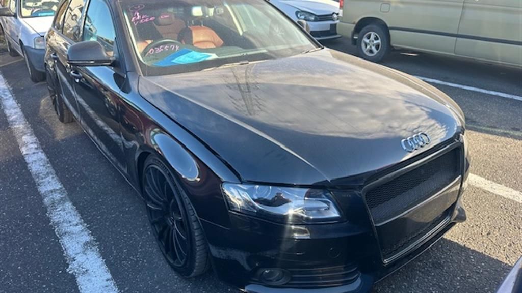 share 8KCALF-WAUZZZ8K89A035574