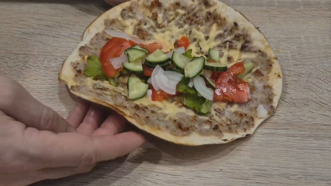 Закусочные лепешки с фаршем на Новогодний стол 2026!