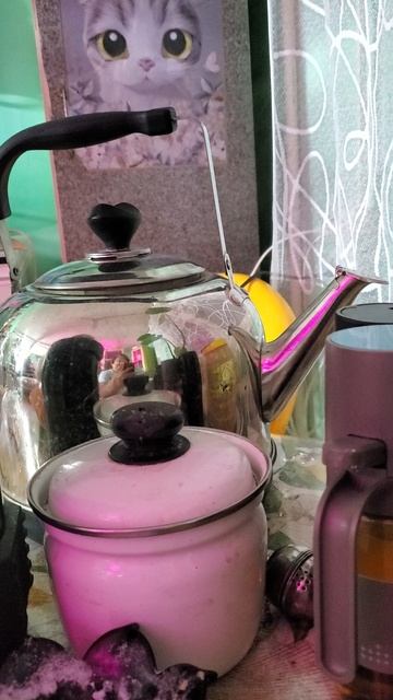 Вечер чай в тепло натопленом доме, чай 🍵 в поезде дома ждут 😉 на столе чай ,в окопе