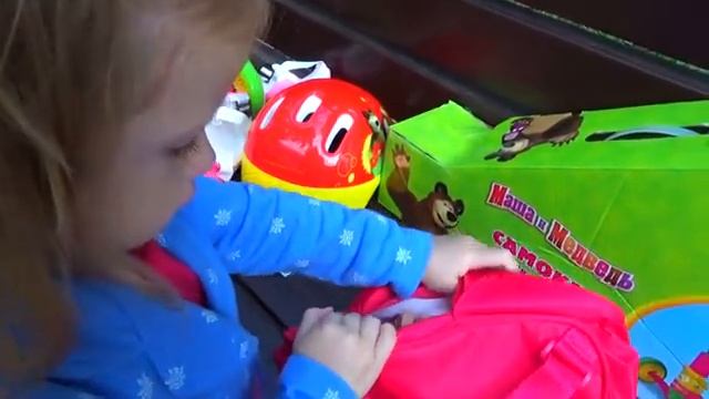 ВЛОГ Катаемся на новом самокате для детей