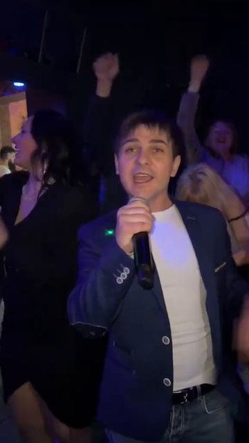 Невероятный Голос Как У Юры Шатунова Такой Же Взгляд Как И У Юры Доброта В Глазах Его Ион Ионицэ