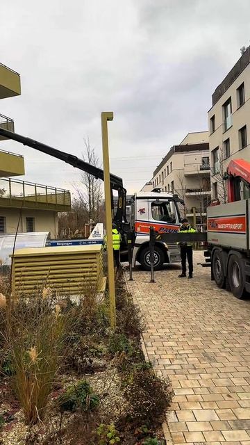 Австриец решил припарковать свою Ferrari 296 GTB на собственный БАЛКОН