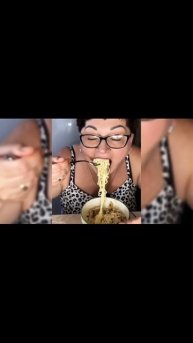 МУКБАНГ асмр/ звуки еды/Подпишись/сгенерировано ии