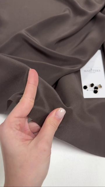 Креповый шёлк Chloe. Цвет коричневый холодной тональности