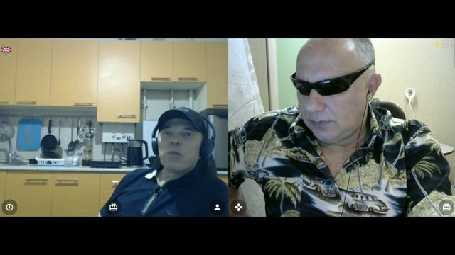 Многополярности нет. Есть два полюса. Задача трех тел пока не решена.