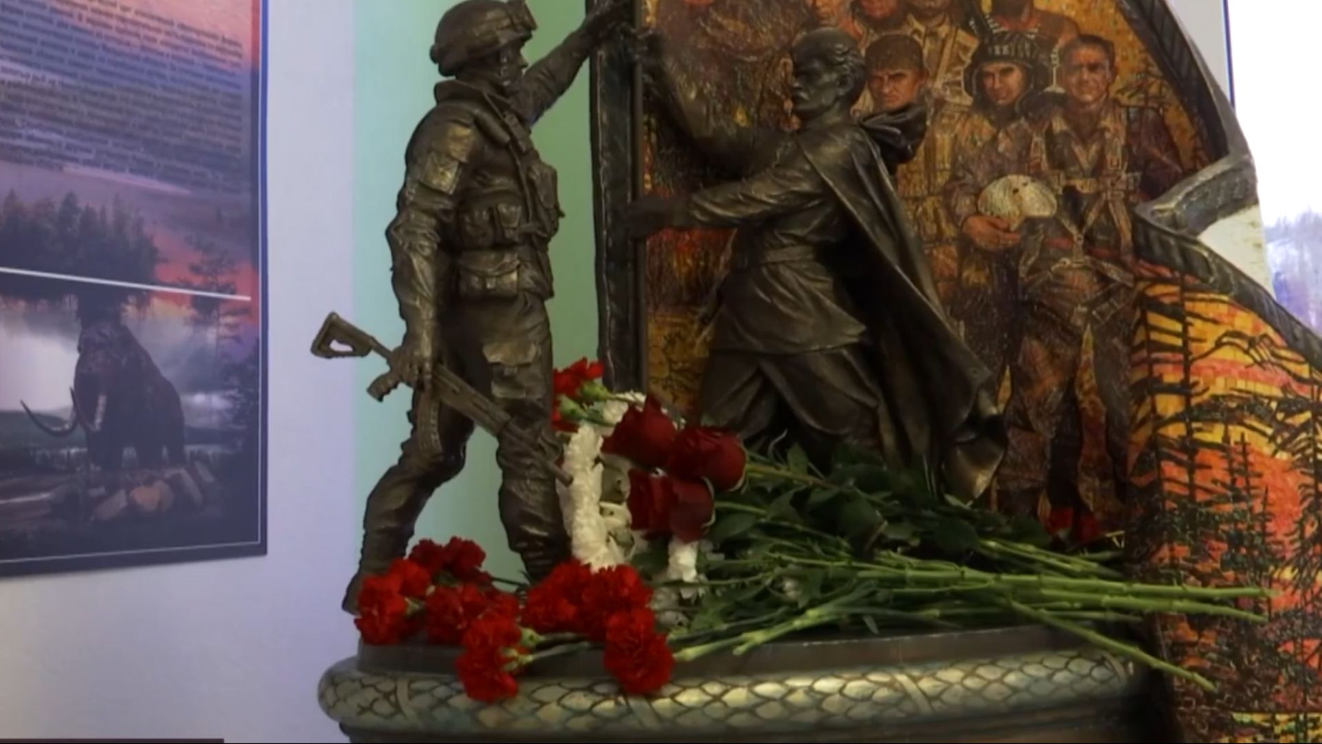 В школе №1 поселка Палатка открыли копию монумента «Достойные предков»