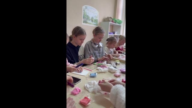 Мастер-класс по лепке для учениц школы Крылья