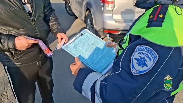 В Артеме Приморского края полицейские и общественники проводят акцию «Скажи коррупции НЕТ»