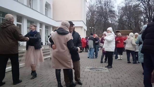 Вальс...... 07.12.25 Гомель парк Луначарского 🥰💫