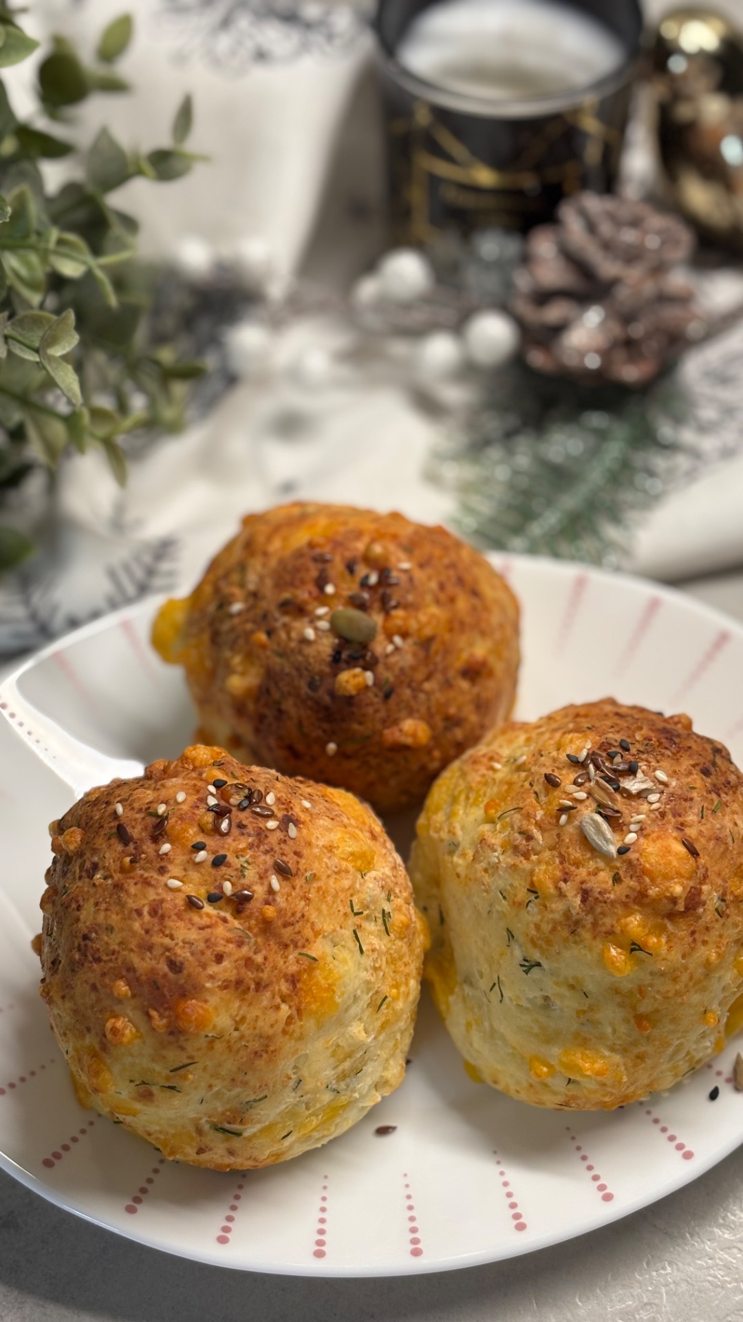 Творожные булочки с сыром