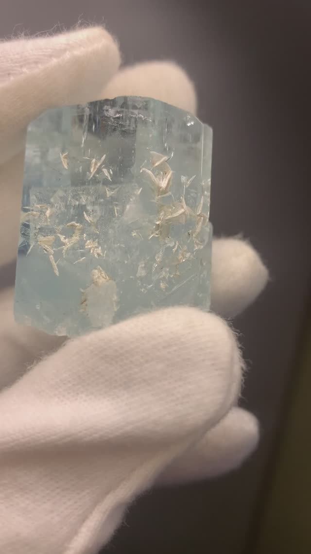 Аквамарин кристалл Пакистан