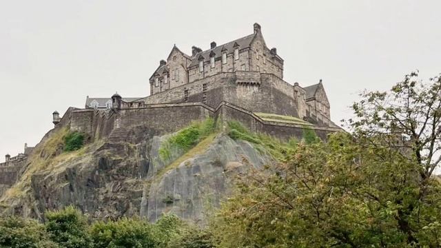 Часовня в честь матери короля