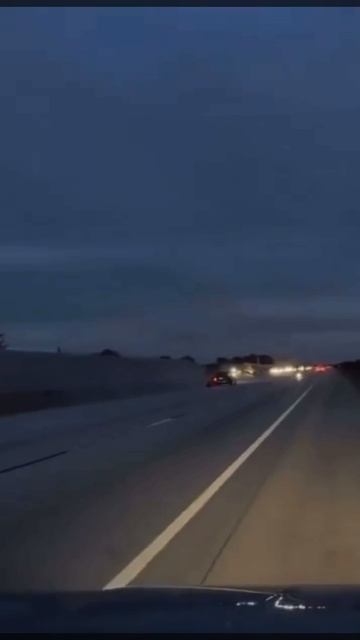 Самолет врезался в авто при экстренной посадке во Флориде  Легкомоторный самолет Beechcraft 55