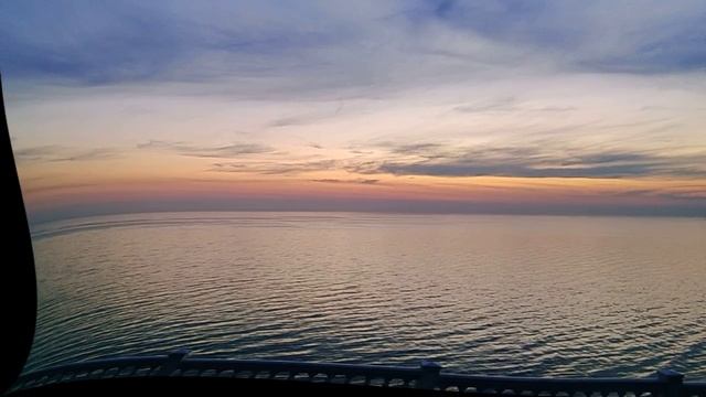 Красивый закат , белая набережная Анапа 2025.11.29