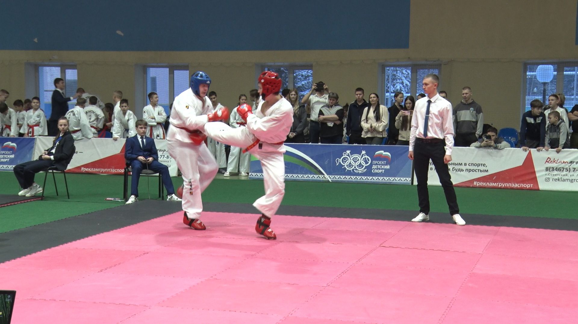 Красочные бои тхэквондо! ТК «Первый Советский»