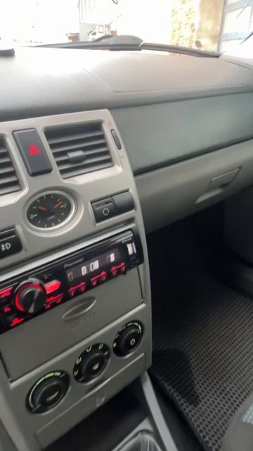 Обзор на LADA (ВАЗ) Priora Хетчбэк 5 дв. 1.6 MT 2010г