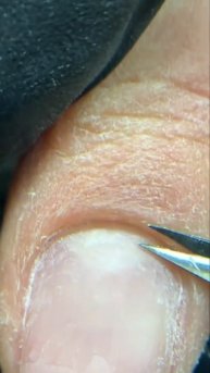 Как сделать срез кутикулы ножничками