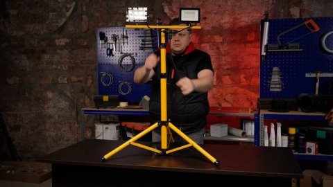 Светодиодный прожектор на штативе GLANZEN 2x50 Вт FAD-0025-2x50 КА-00008003