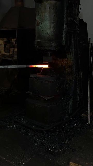 Про кузнецов и настоящую сталь