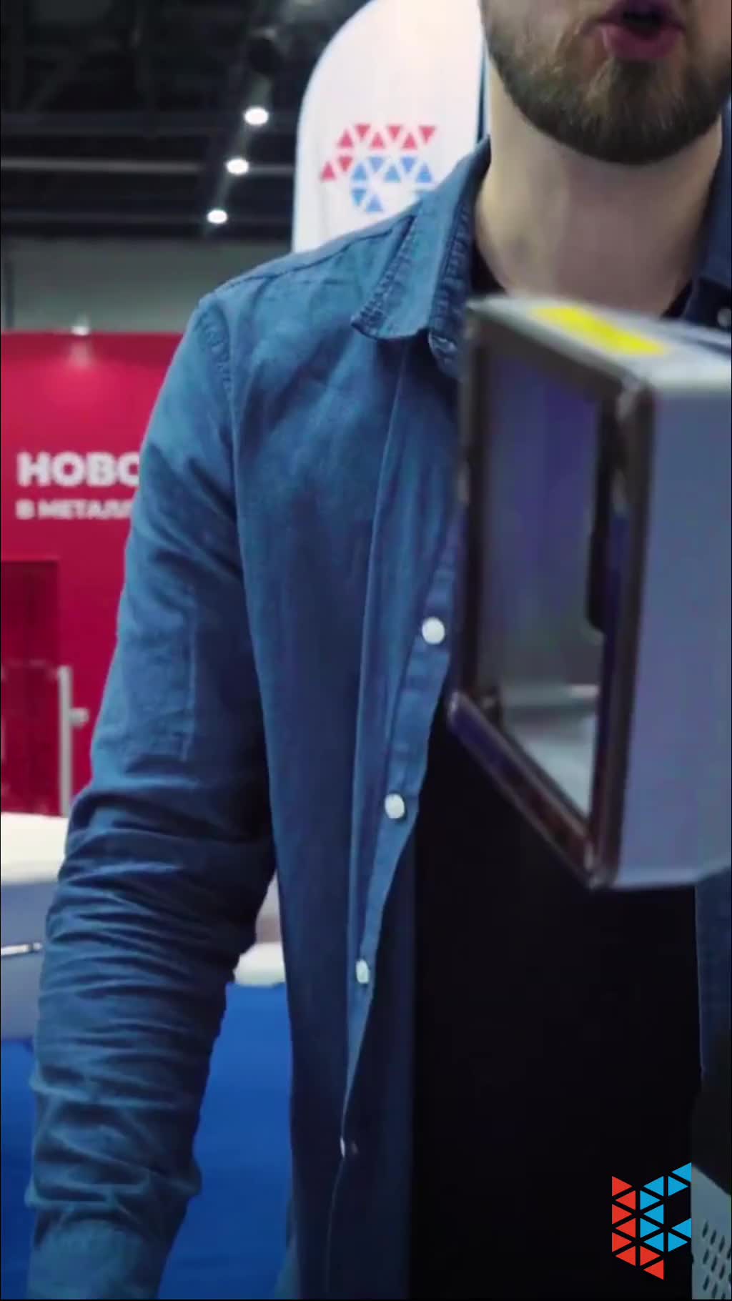 Лазерный маркиратор, который гравирует ДАЖЕ на потолке!