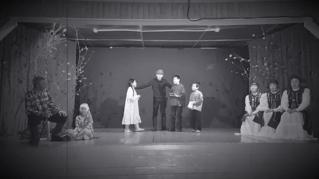 Үчүгэйиэн алааспар. Хочоттон төрүттээх биллиилээх дьоммут.