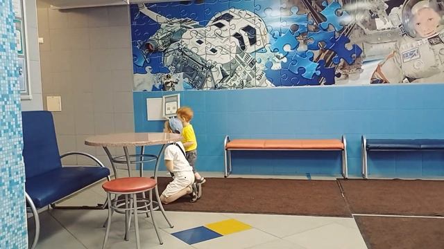 Прощание с сестрой на целый час!)