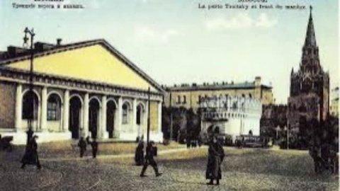 208 лет назад - Открылся московский Манеж