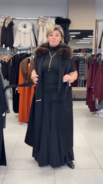 НОВАЯ КОЛЛЕКЦИЯ ЖИЛЕТ ИЗ ПРЕМИАЛЬНОЙ ИТАЛЬЯНСКОЙ ТКАНИ LORO PİANA С ОТДЕЛКОЙ СОБОЛЬ 199900р