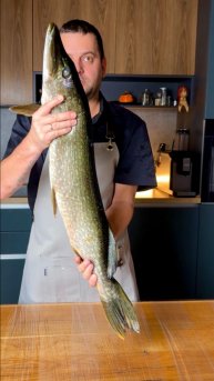 Уха из щуки в казане