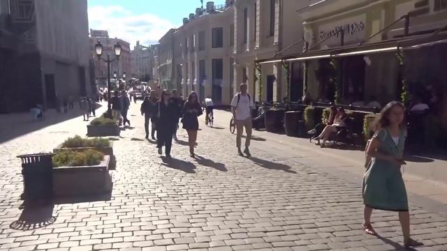 Где-то юность моя затерялась