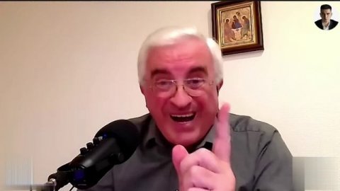 НОВАЯ ЭСКАЛАЦИЯ В ЧЕРНОМ МОРЕ. Удары дронами по морскому флоту. Битва за Одессу. Беда Миндича-Дудкин