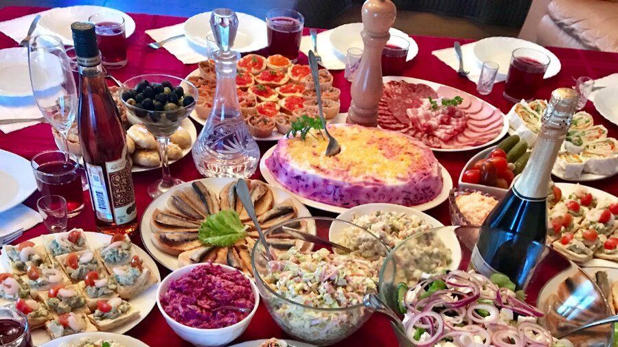 Праздничный стол