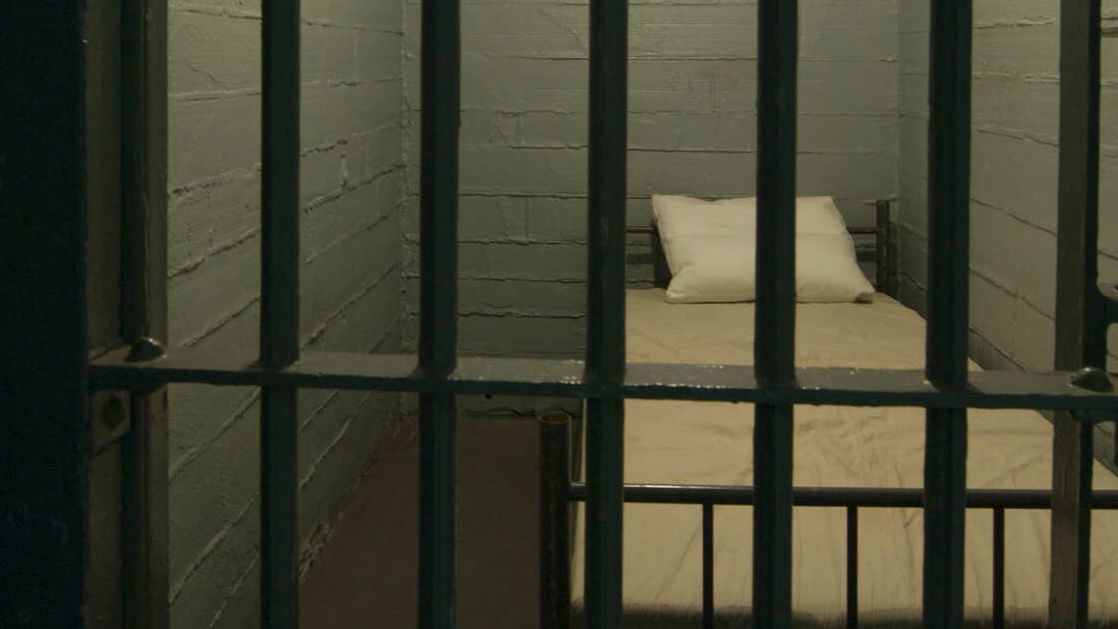 "Не хотел на горшок": забившая ребенка до смерти мать получила пожизненный срок