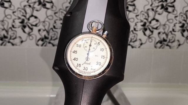 Замер расхода воды у аккумуляторных авто моек.