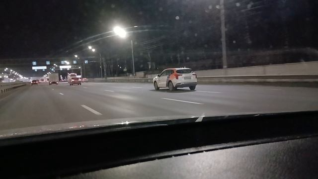 Еду мимо ракеты ПВО стоявший на страже Советской Москвы