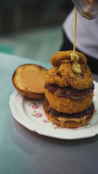 Гигантский бургер