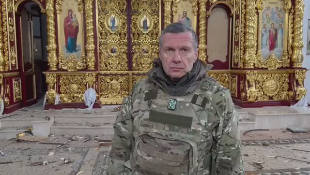 Жители Красноармейска восстанавливают храм, атакованный ВСУ после бегства из города