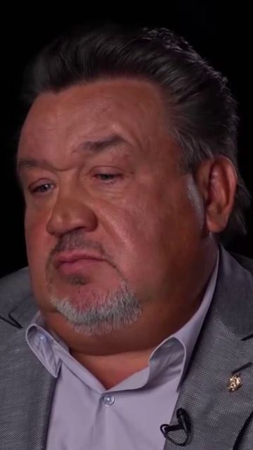 Переходите по ссылке в шапке профиля — знакомьтесь с моим творчеством.