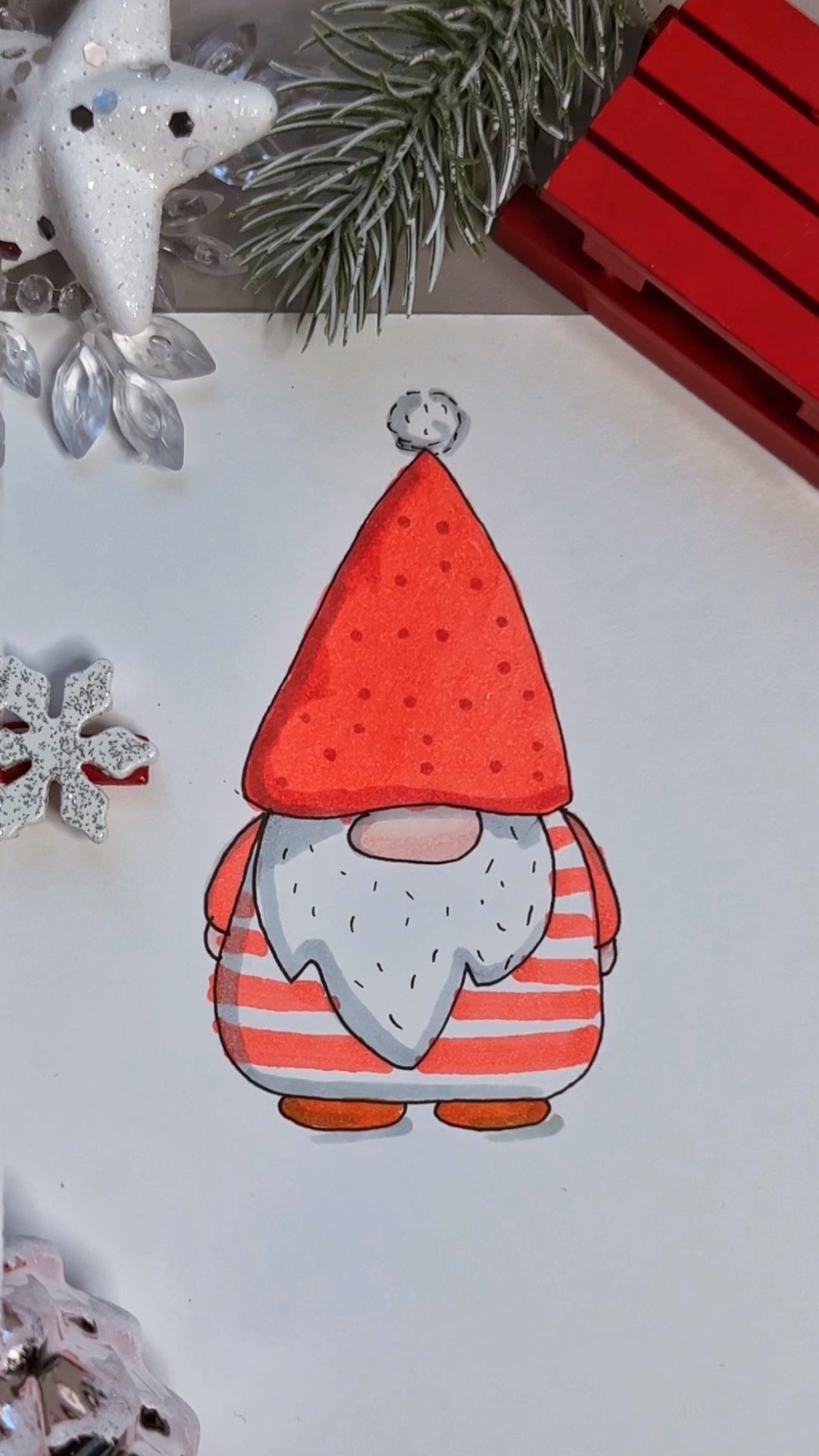 Рисуем гномика