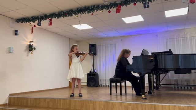 Скрипачка Турова Мария 8 лет