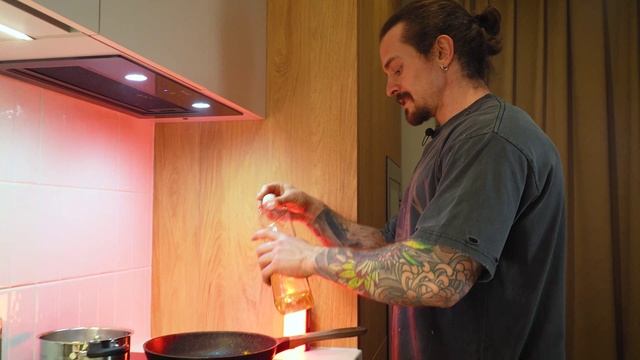 Драники из тыквы с яйцами всмятку и авокадо